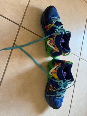 Nike LeBron Witness 7
Kaleidoscope (GS) - boys 5.5